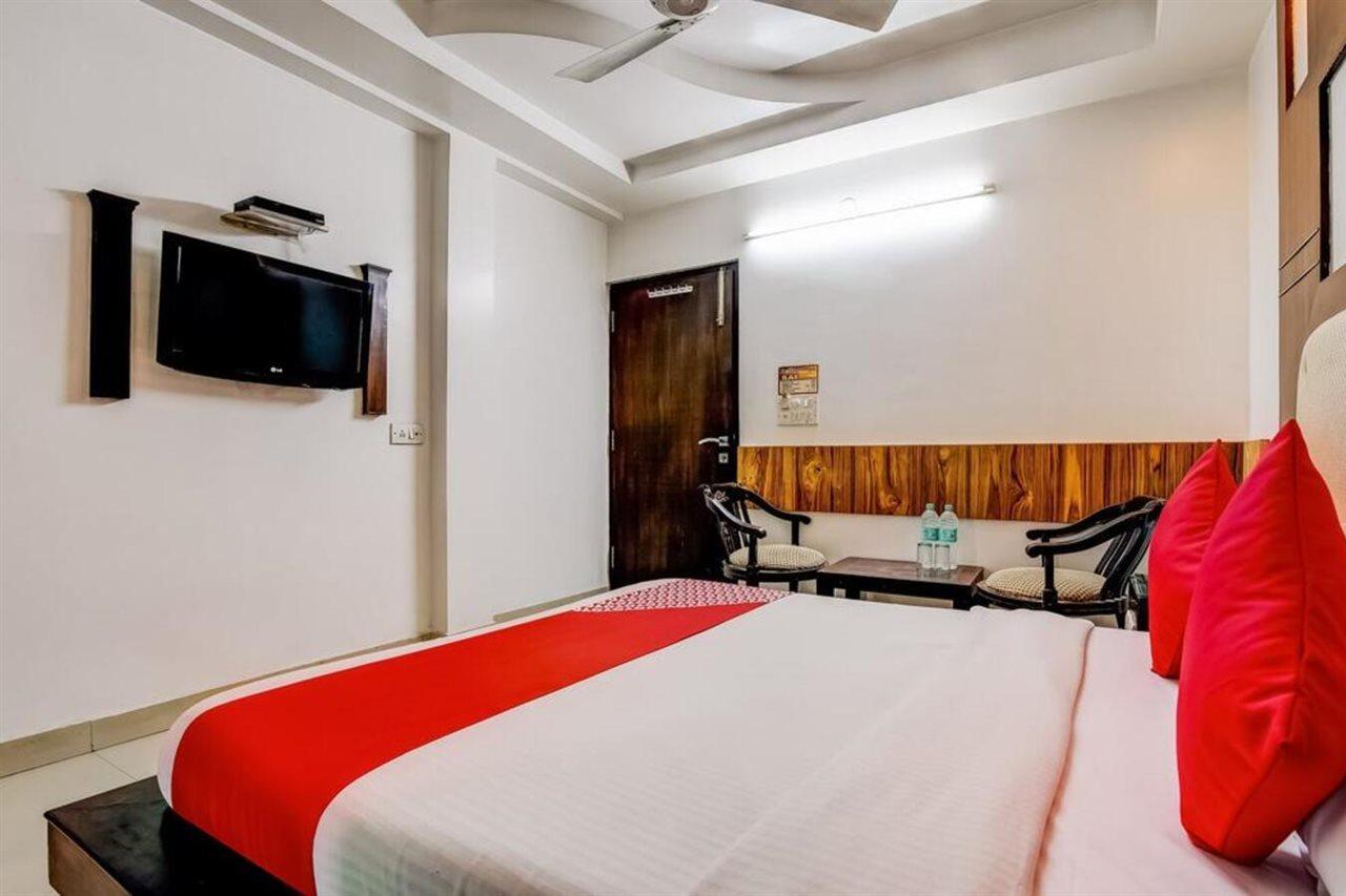 OYO 7781 Hotel Sai International Nuova Delhi Esterno foto