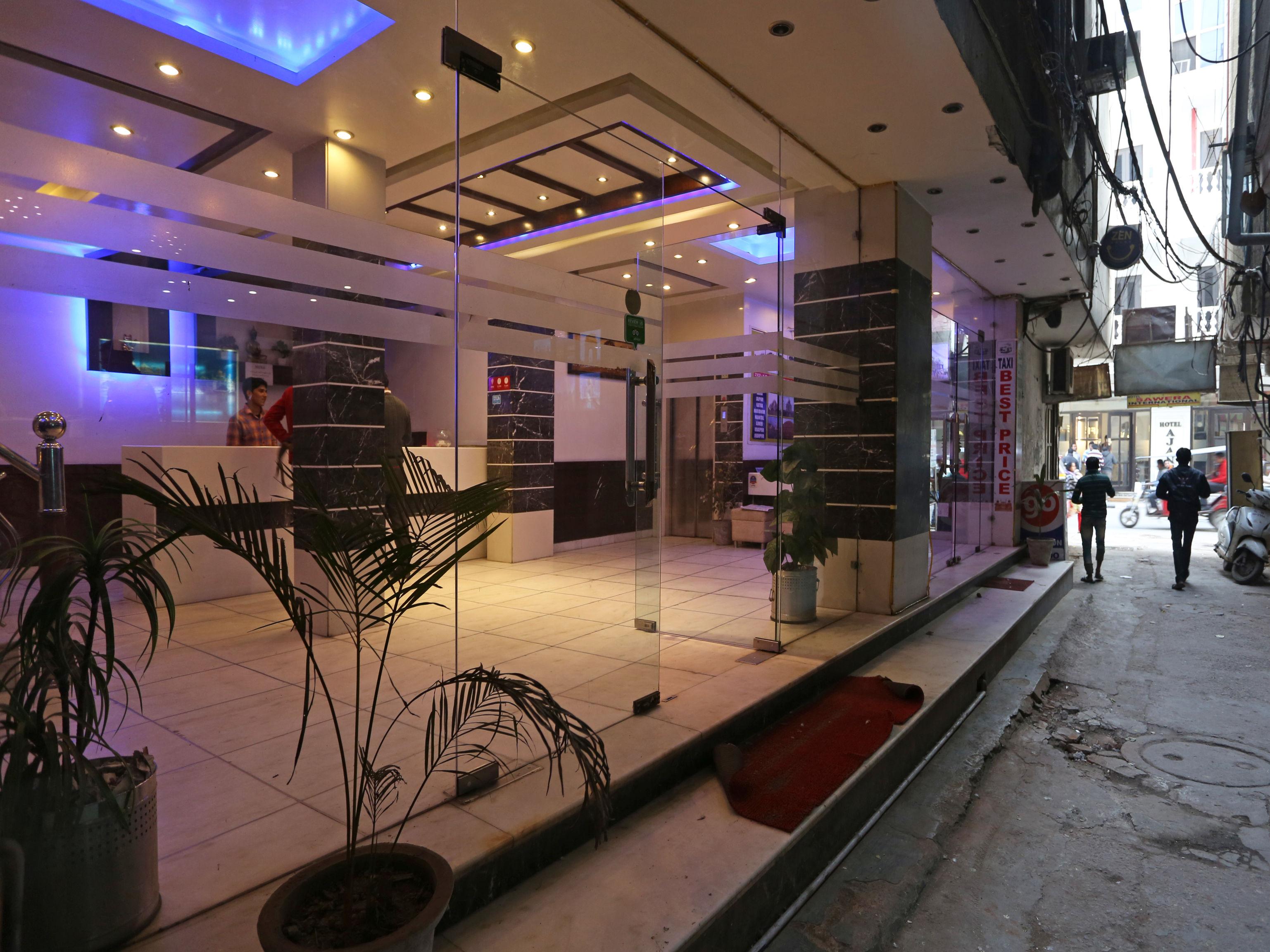 OYO 7781 Hotel Sai International Nuova Delhi Esterno foto